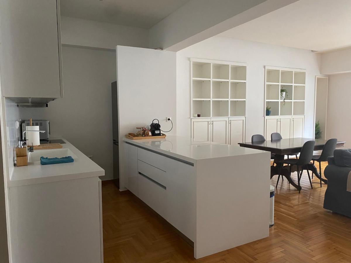 Apartment In Fancy Athenian Neighbourhood Eksteriør billede