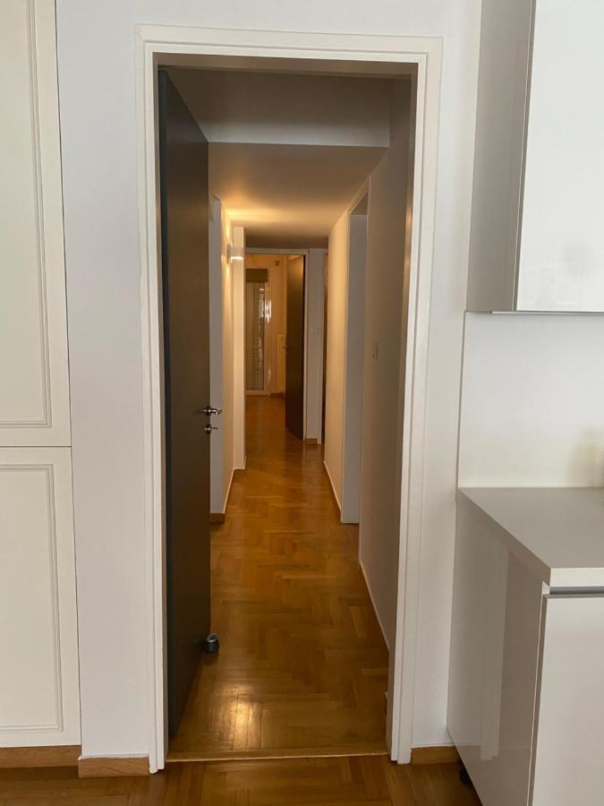 Apartment In Fancy Athenian Neighbourhood Eksteriør billede